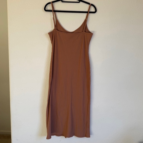 VICI Scarlett Ribbed Knit Midi Dress - Picture 2 of 6